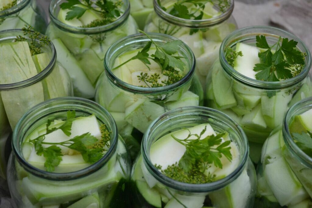 Courgette pickling jars
